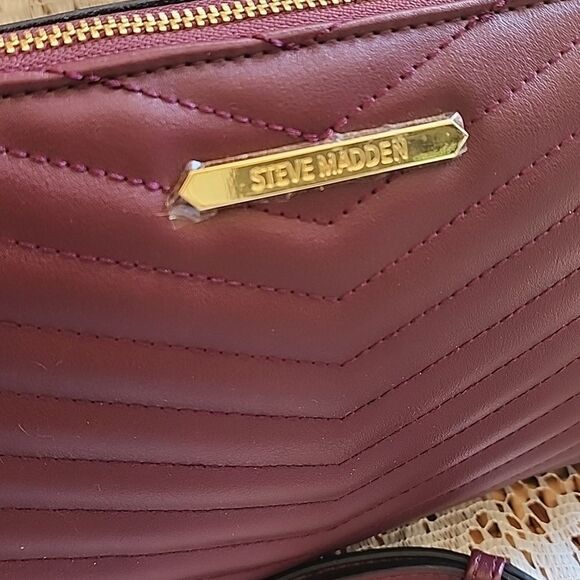 Plum Steve Madden Quilted Blexi Crossbody Bag - Picture 3 of 12